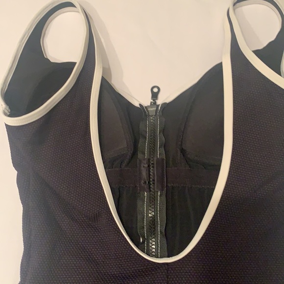 Classic Gottex one piece swim wear - Picture 9 of 12